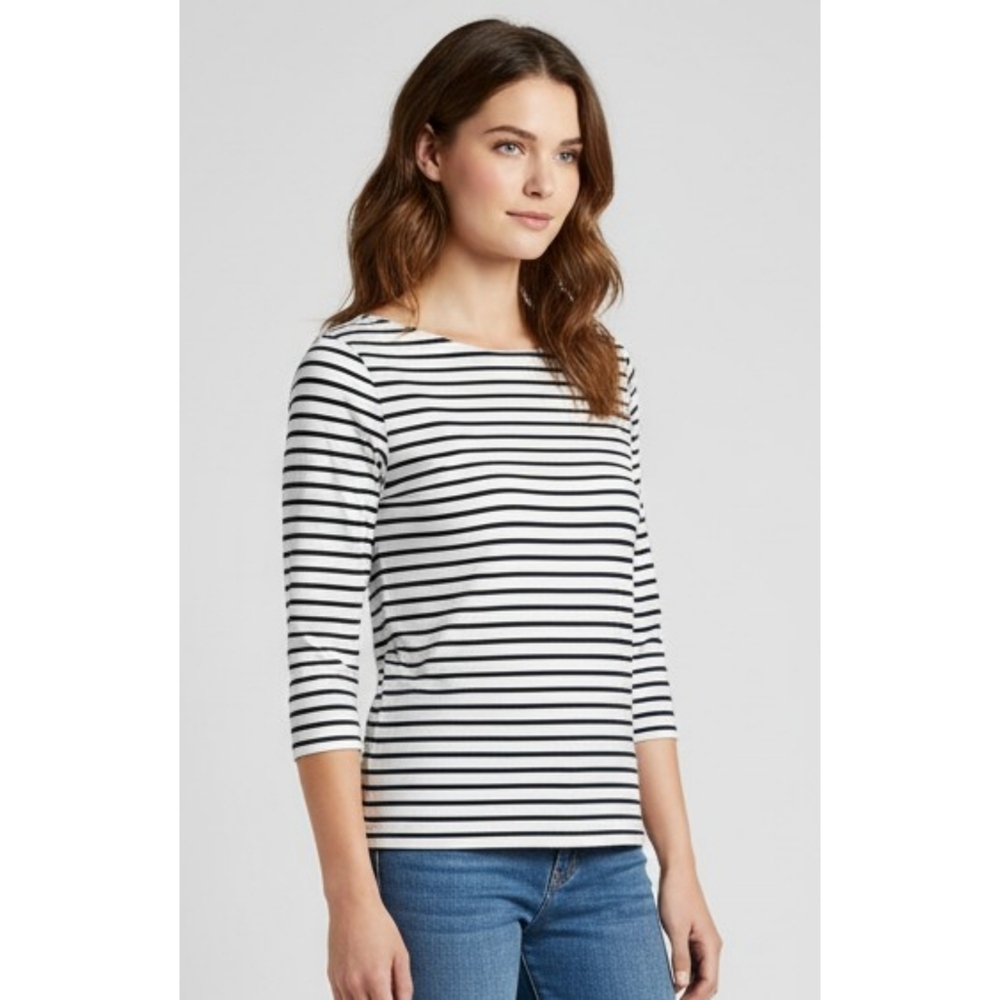 Forever 21 Scoop back Long sleeve Striped tee Black & White Size S